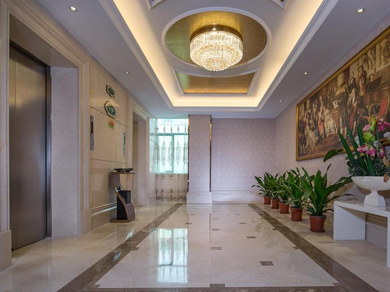 Vienna Hotel Baoan Liutang Xin'an  Экстерьер фото