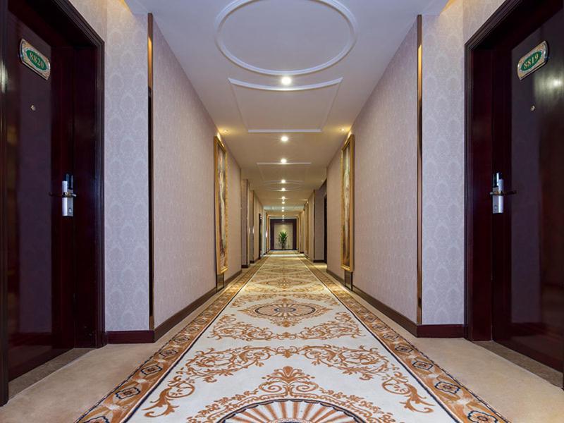 Vienna Hotel Baoan Liutang Xin'an  Экстерьер фото